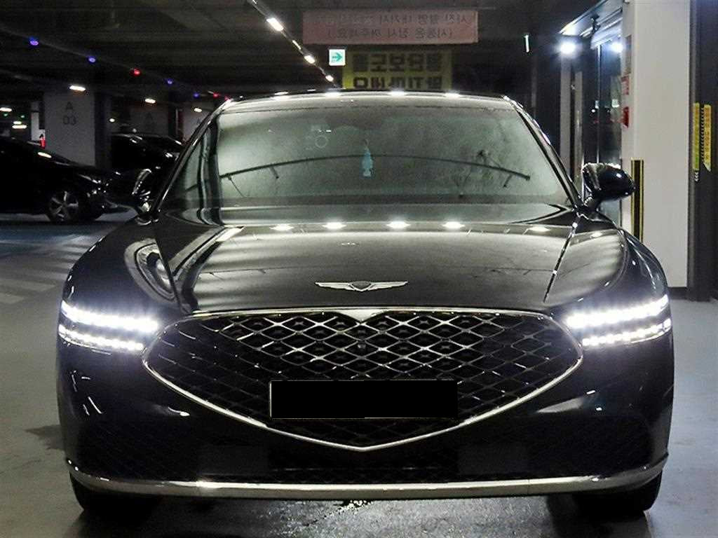 Genesis G90 — photo 02