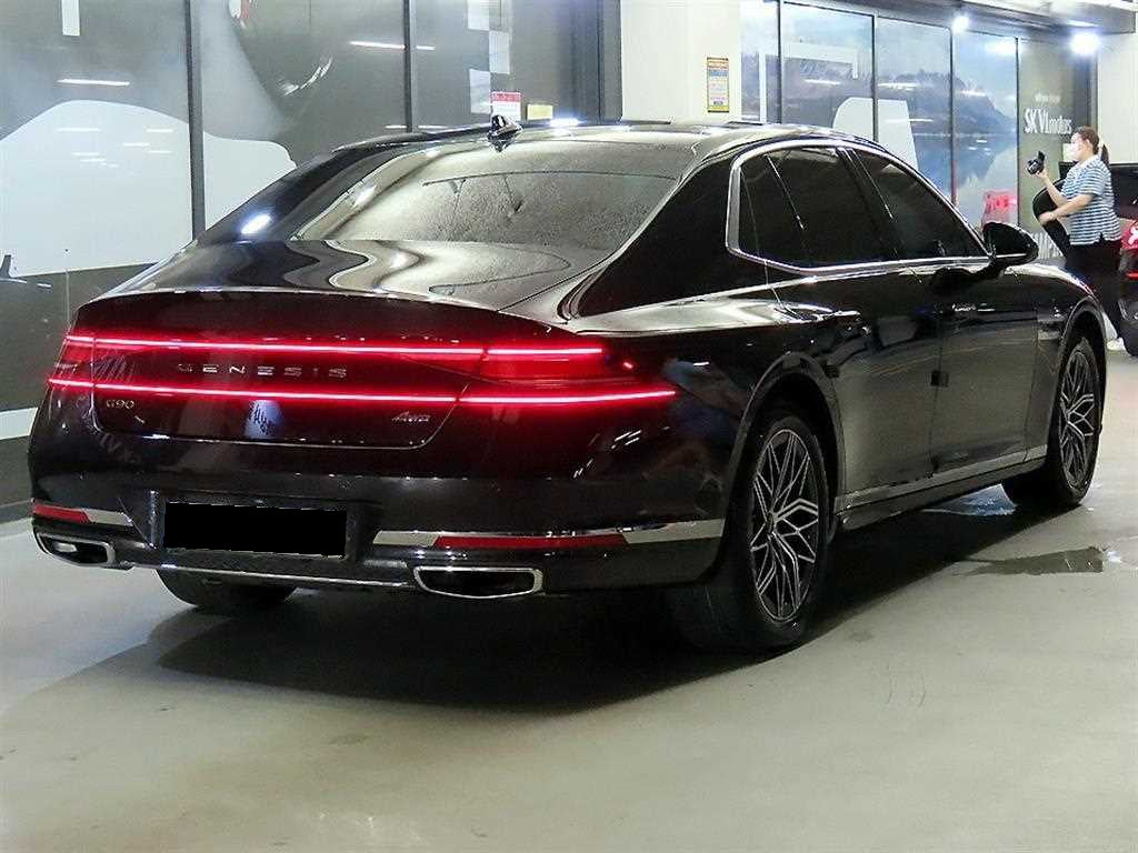 Genesis G90 — photo 04