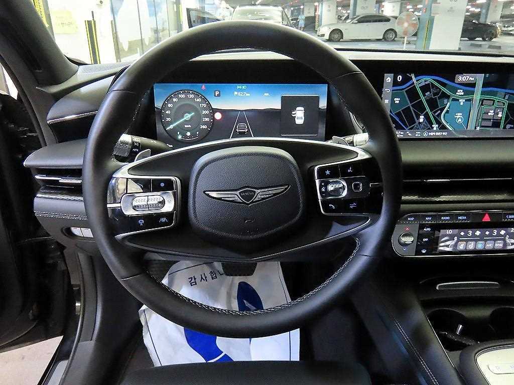 Genesis G90 — photo 08