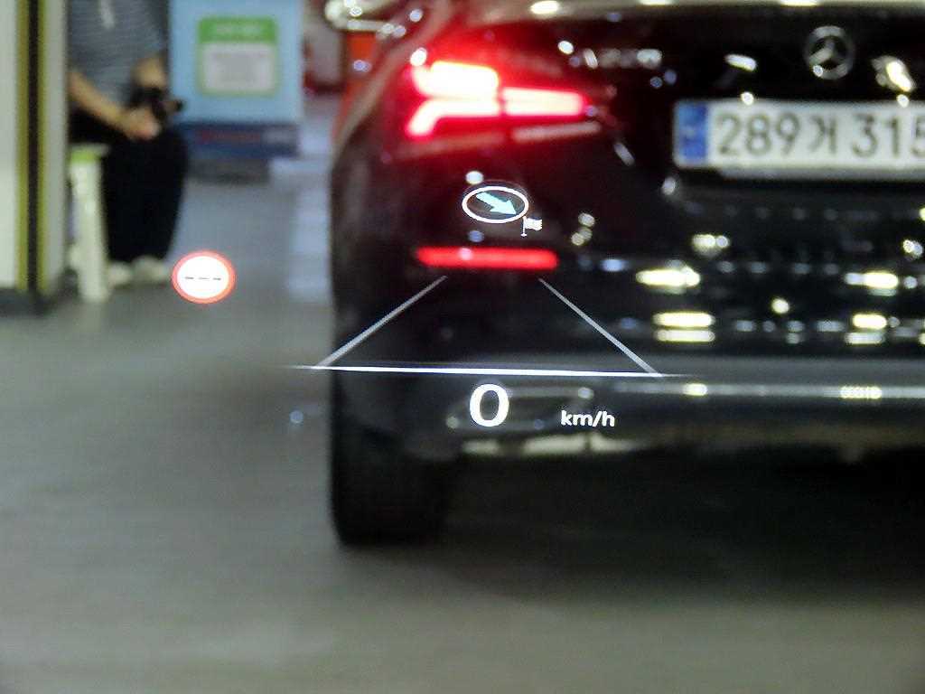 Genesis G90 — photo 13