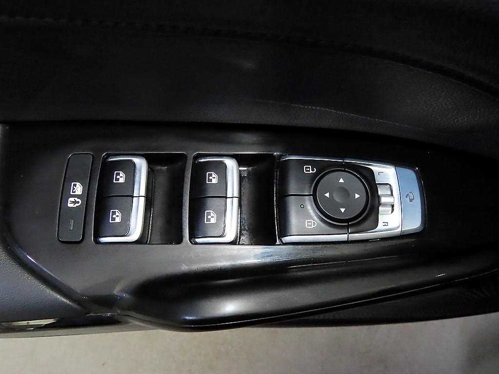Kia K5 — photo 13