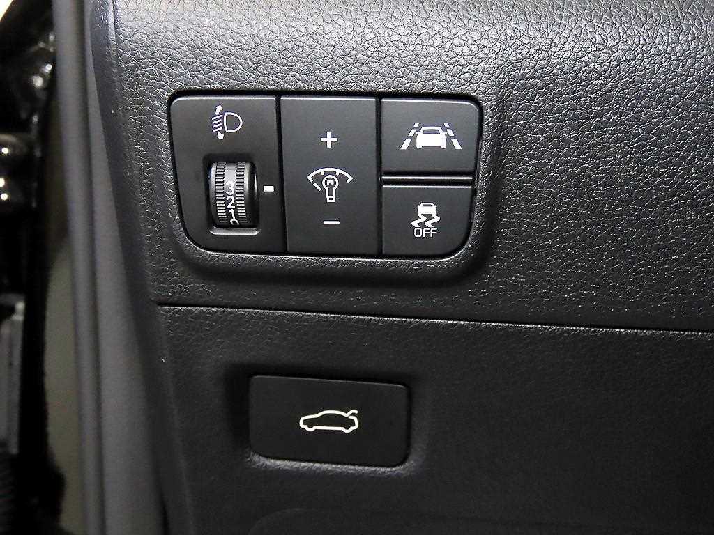 Kia K5 — photo 14