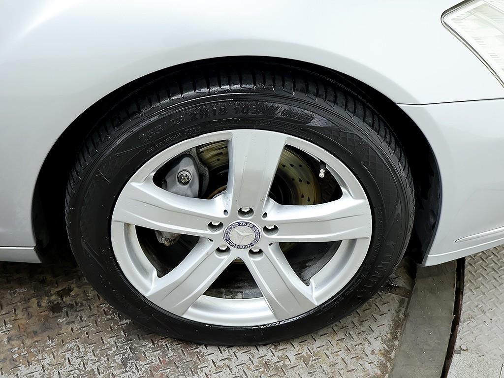 Mercedes-Benz S-Class — photo 08