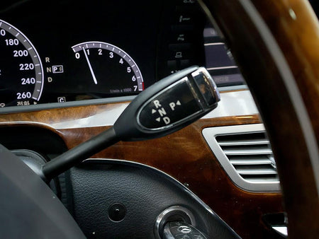 Mercedes-Benz S-Class — photo 10