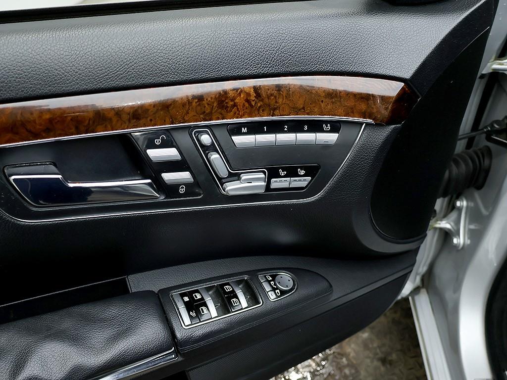 Mercedes-Benz S-Class — photo 14