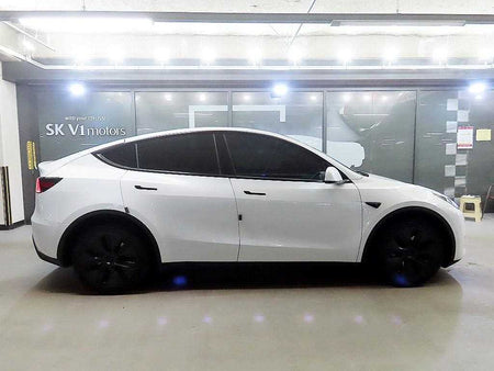Tesla Model Y — photo 03
