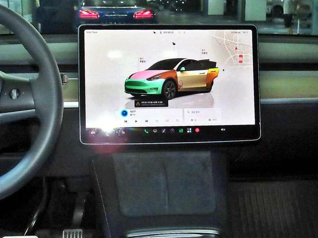 Tesla Model Y — photo 11