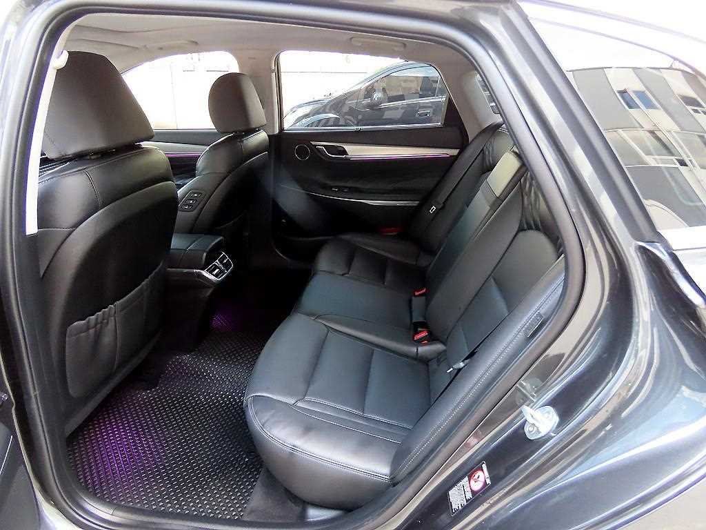 Hyundai Grandeur — photo 06