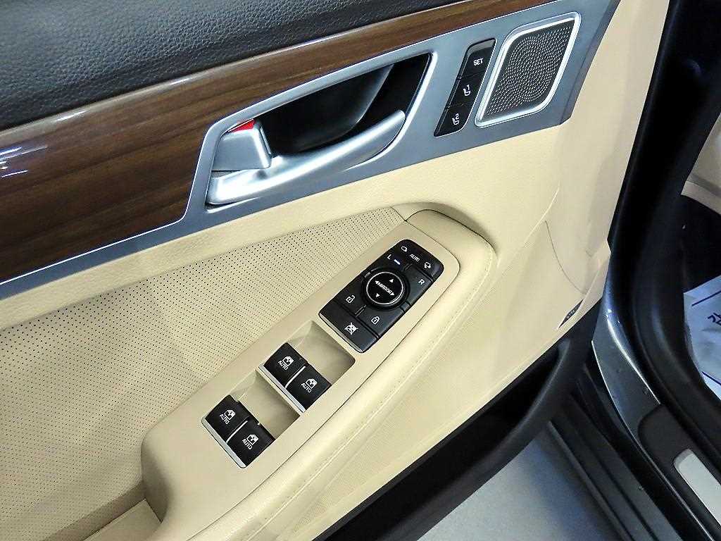 Genesis G80 — photo 13