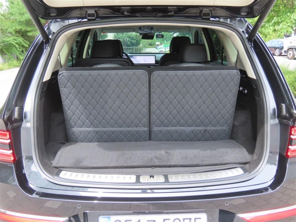 Genesis GV80 — photo 18