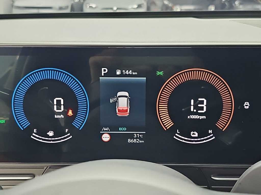 Hyundai Kona — photo 06