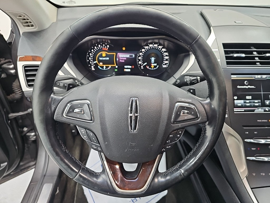 Lincoln MKZ — photo 09