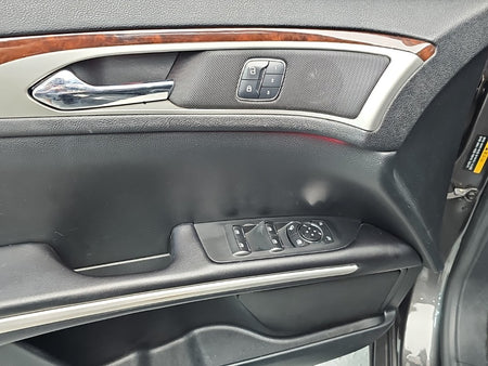 Lincoln MKZ — photo 16