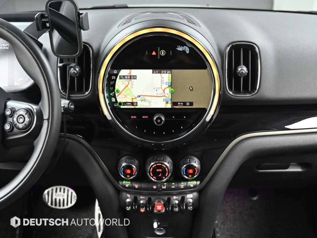 Mini Countryman — photo 14