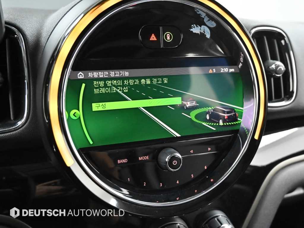 Mini Countryman — photo 16