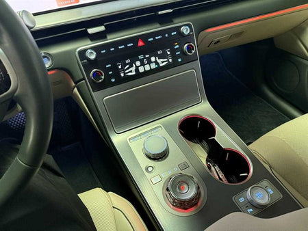 Genesis GV80 — photo 14