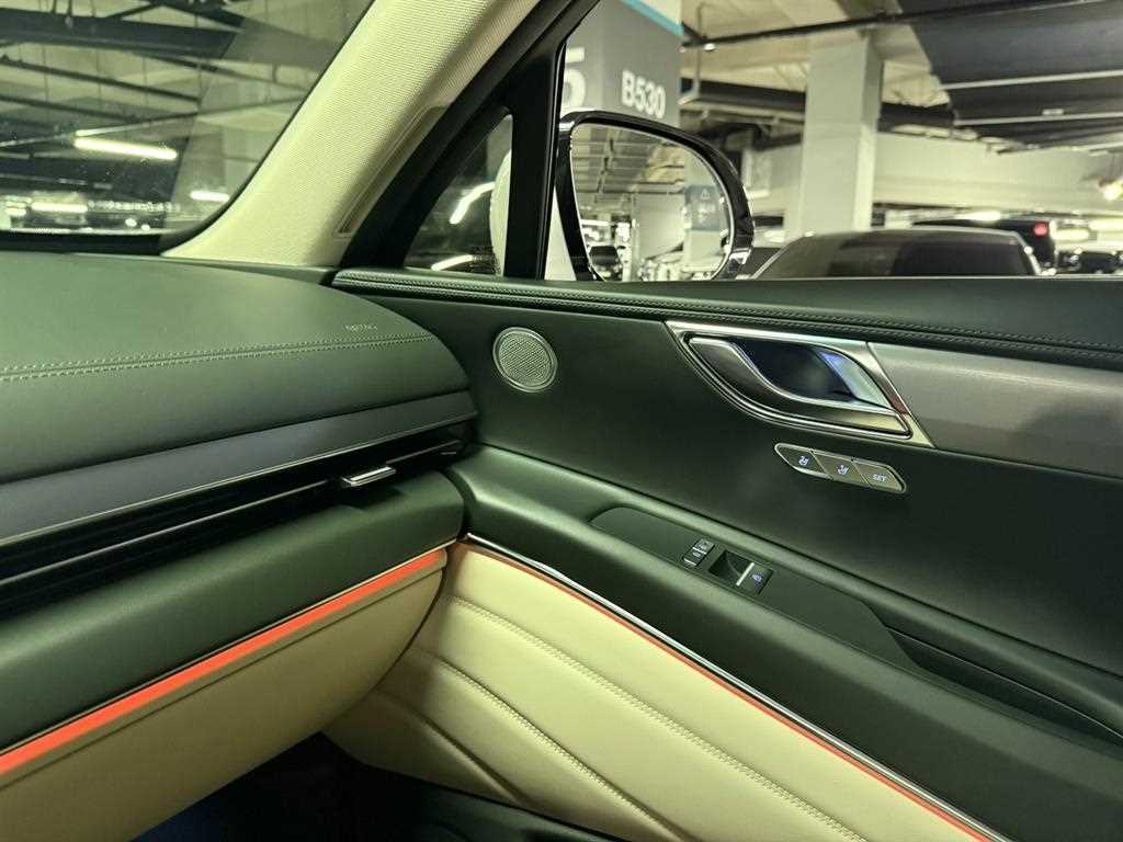 Genesis GV80 — photo 16