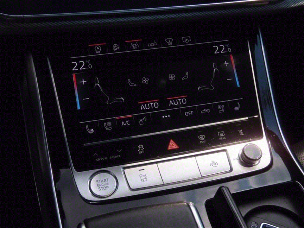 Audi Q8 — photo 07