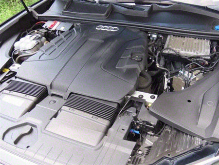 Audi Q8 — photo 20