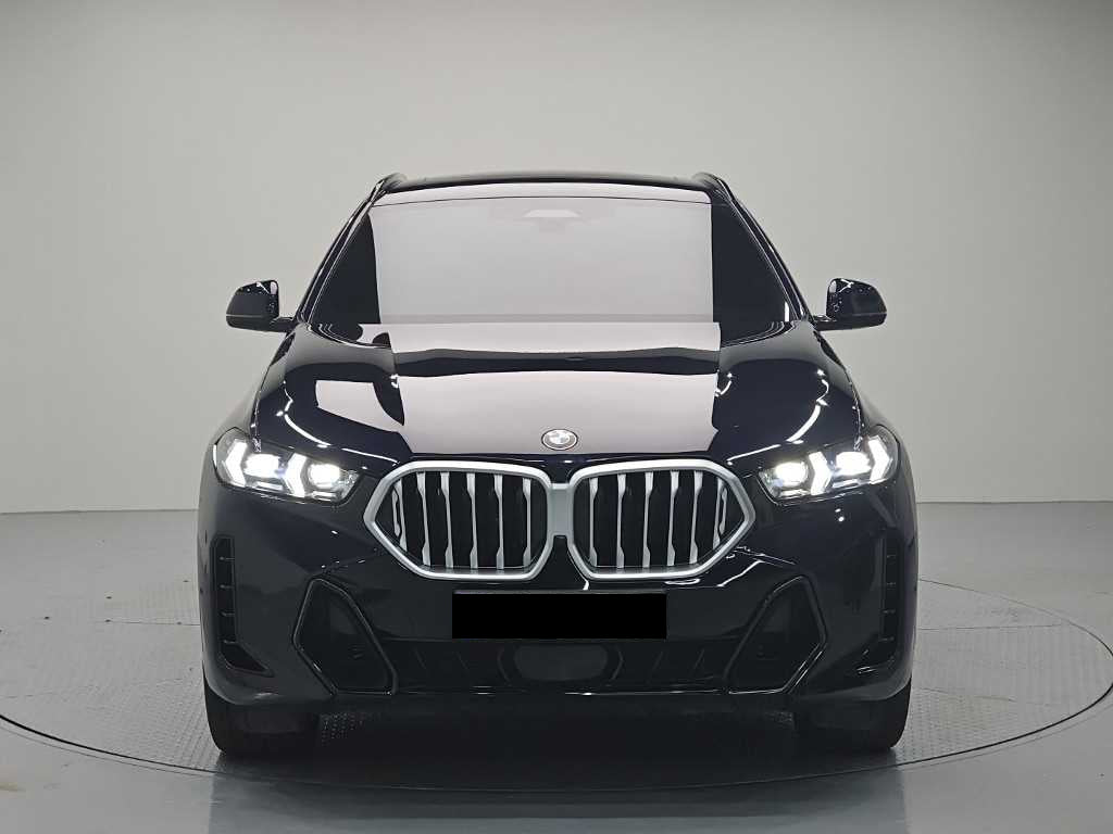 BMW X6 — photo 02