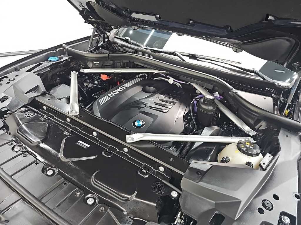BMW X6 — photo 05