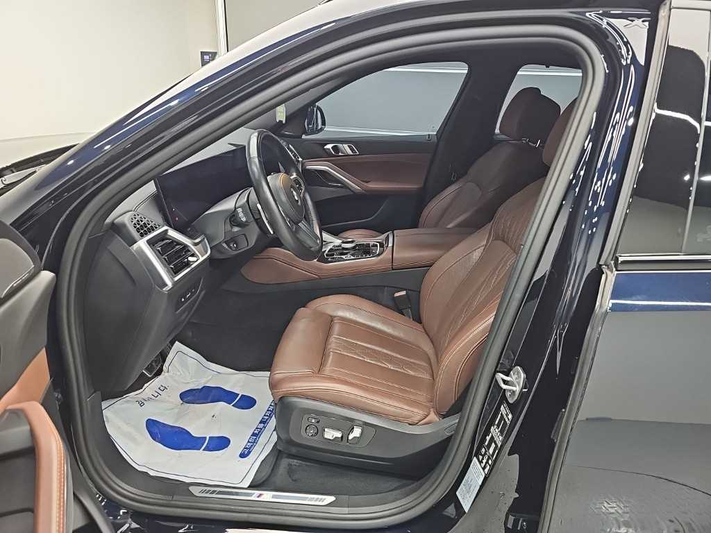 BMW X6 — photo 11