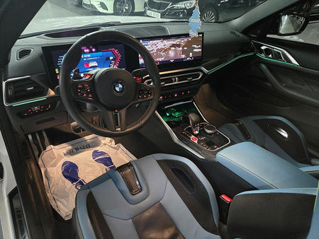 BMW M4 — photo 09