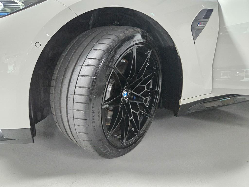 BMW M4 — photo 19