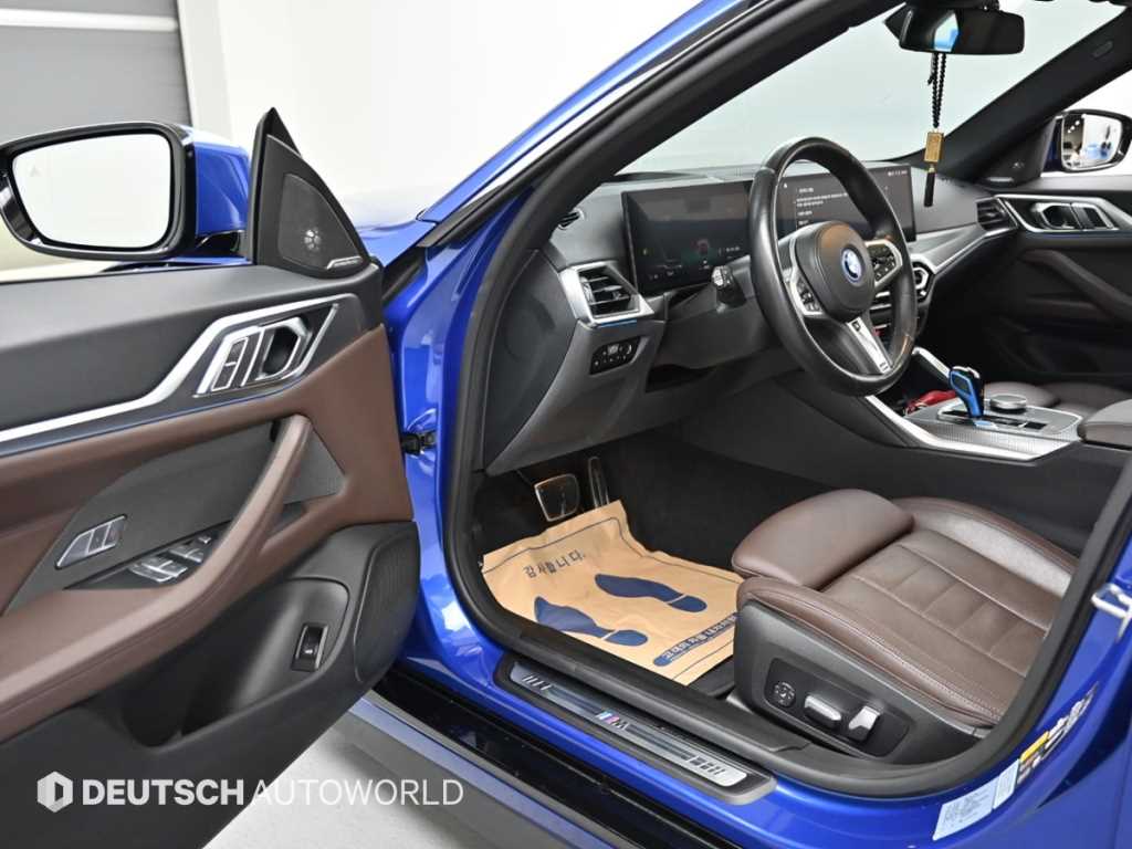 BMW i4 — photo 11