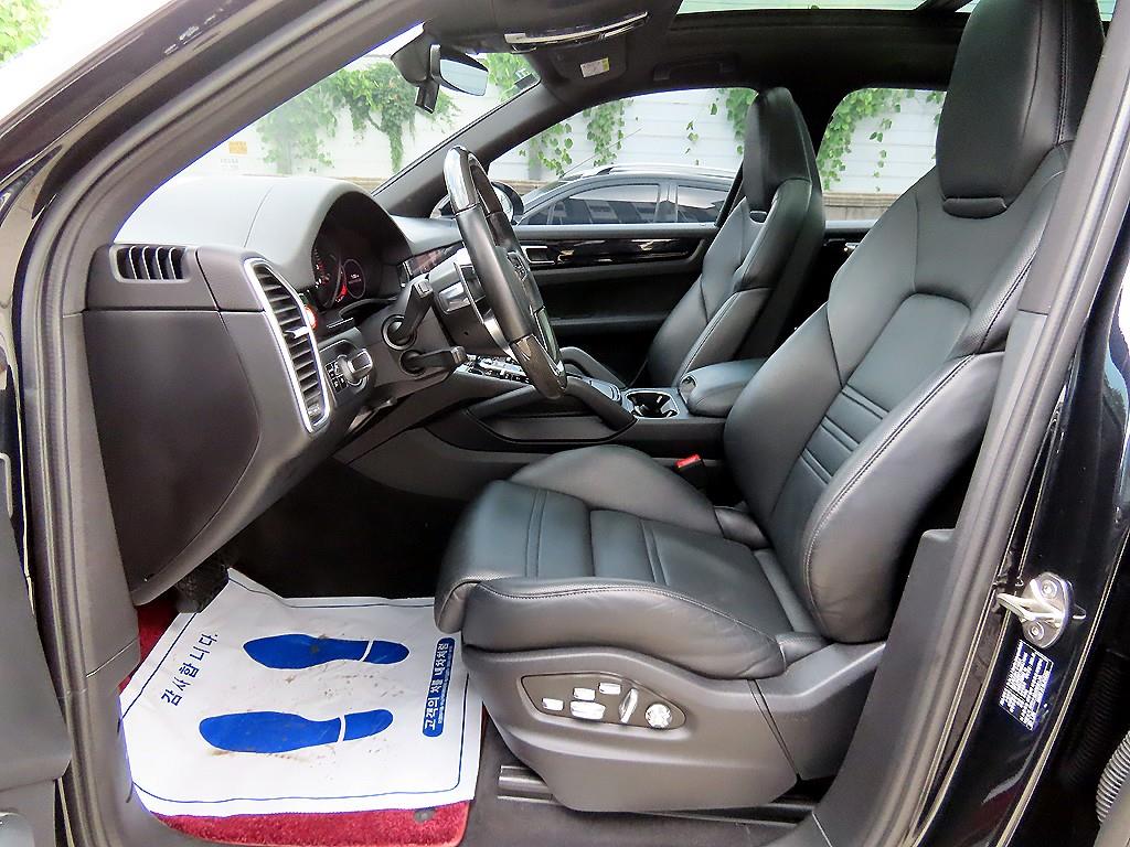 Porsche Cayenne — photo 05