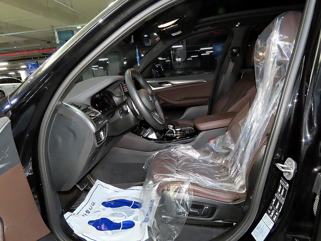 BMW X3 — photo 06