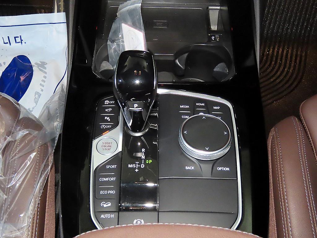 BMW X3 — photo 12