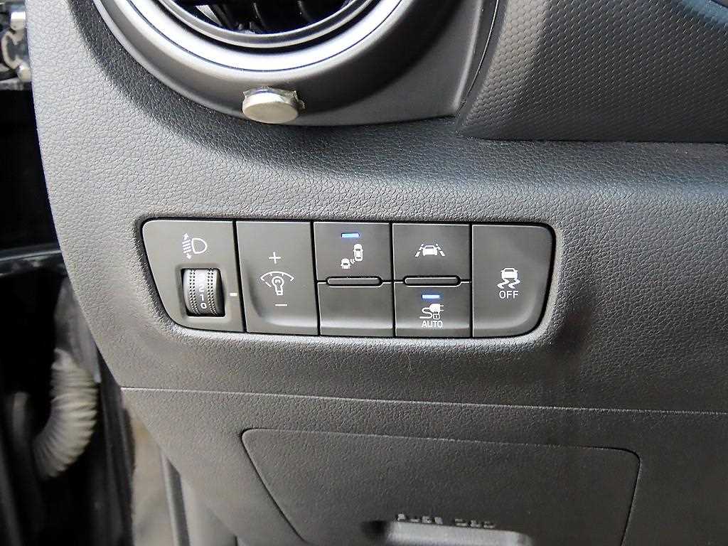 Hyundai Kona — photo 12