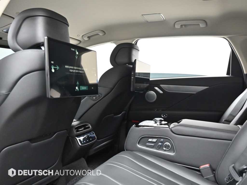 Genesis G80 — photo 18