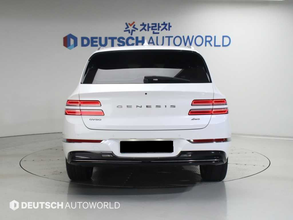 Genesis GV80 — photo 05