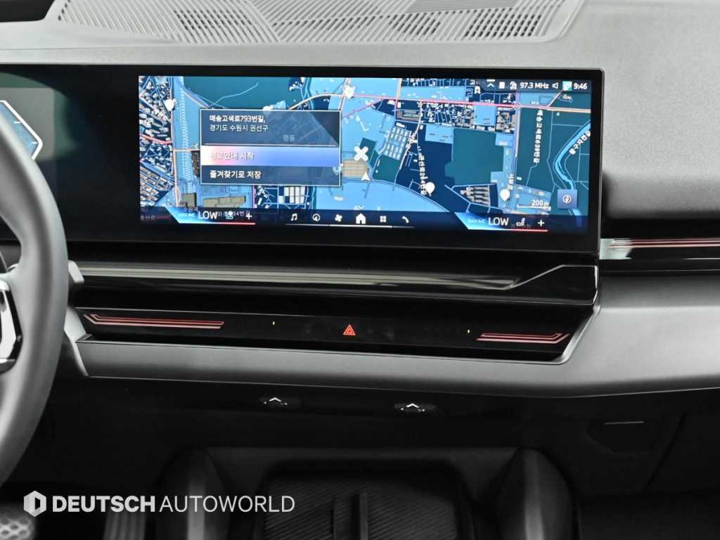 BMW 5-Series — photo 14