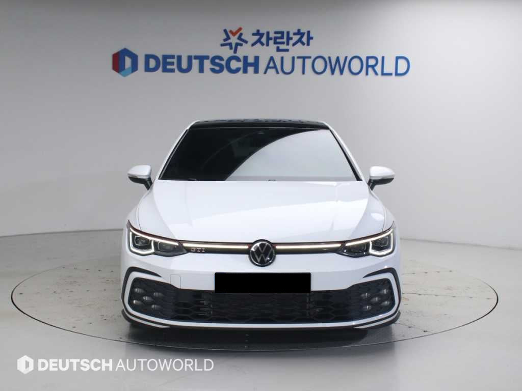 Volkswagen Golf — photo 03