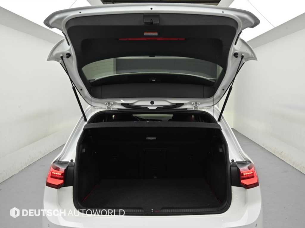 Volkswagen Golf — photo 19