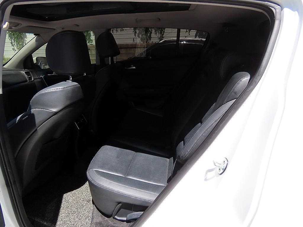 Kia Sportage — photo 06