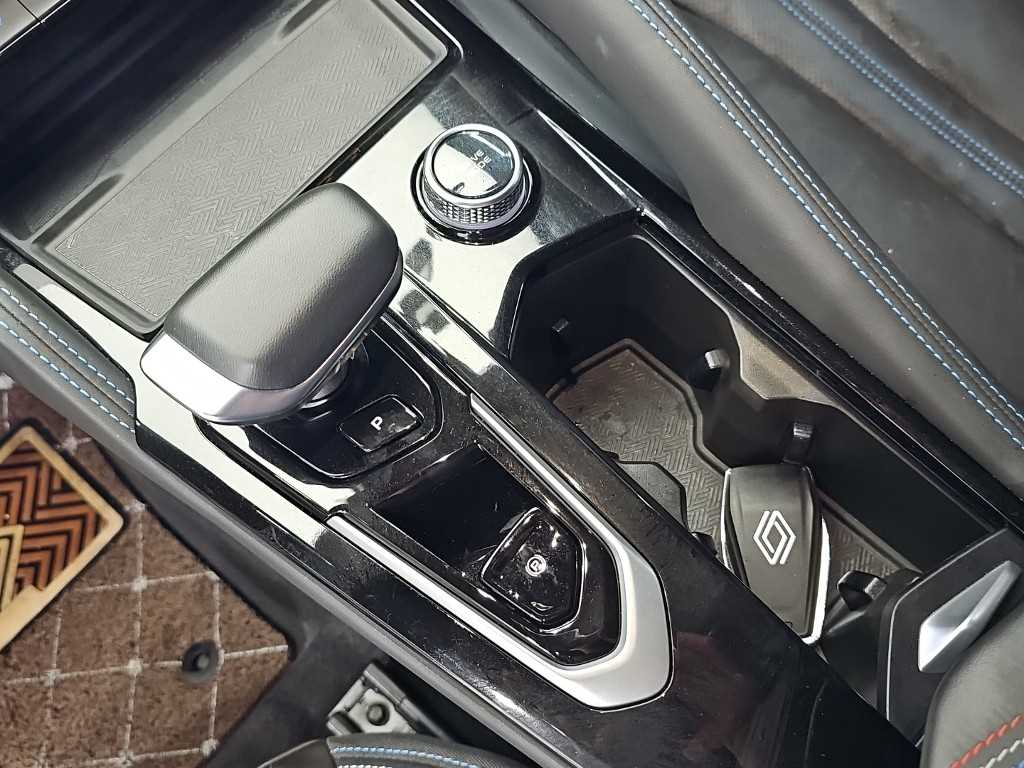 RENAULT Grand Koleos — photo 08