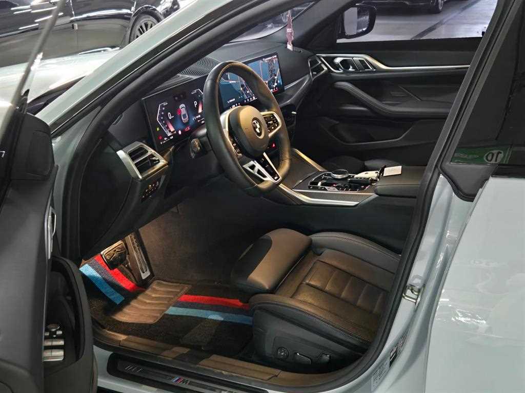 BMW 4-Series — photo 11