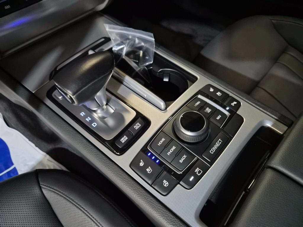 Genesis G80 — photo 11