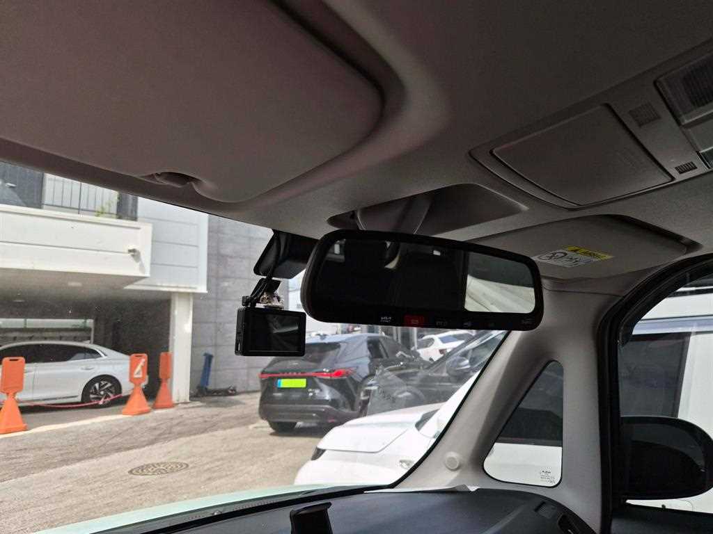 Genesis G80 — photo 18