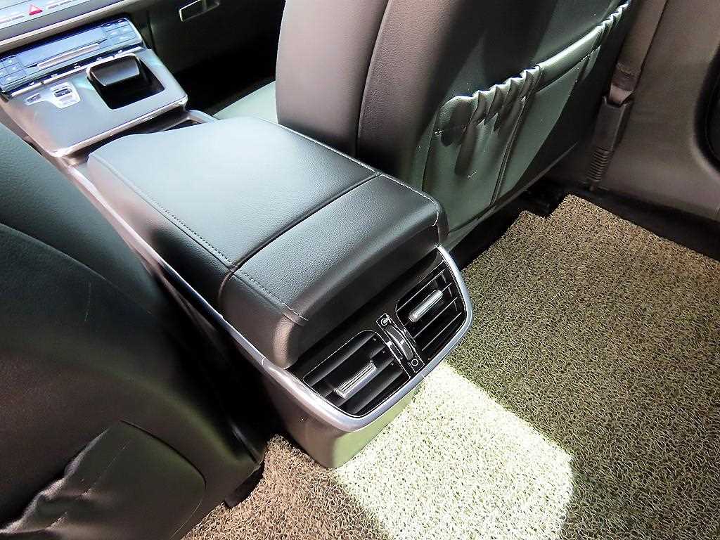 Hyundai Grandeur — photo 18