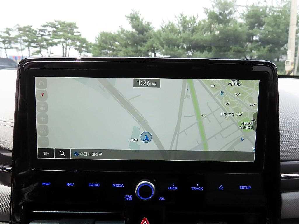 Hyundai Ioniq — photo 13