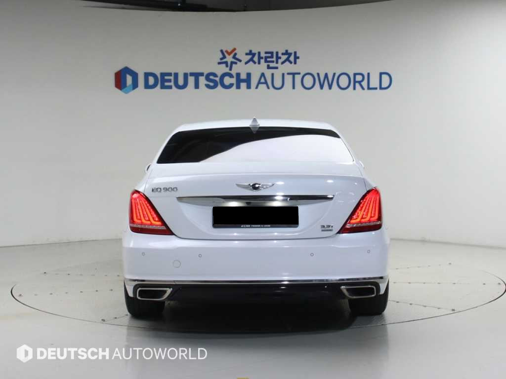 Genesis EQ900 — photo 04