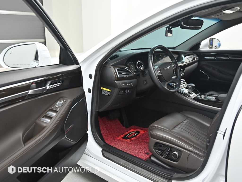 Genesis EQ900 — photo 11