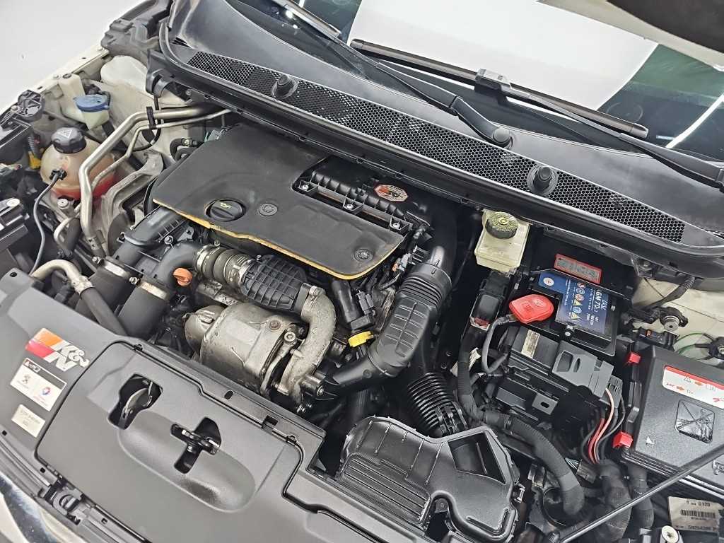 Peugeot 308 — photo 05