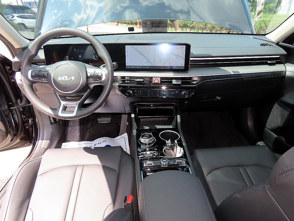 Kia K5 — photo 06
