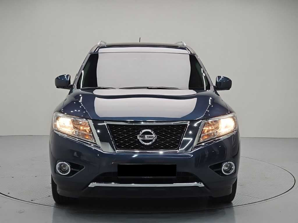 Nissan Pathfinder — photo 02